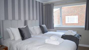 Casa, 5 camere da letto (Sleeps 10) | 5 camere, con stile personalizzato, con arredamento individuale