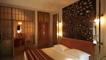 Superior Room | 1 bedroom, free cribs/infant beds, free WiFi, bed sheets