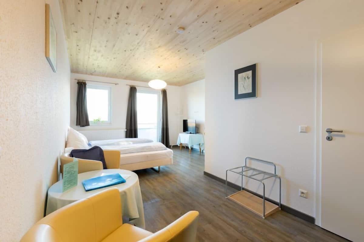 Comfort-Doppel- oder -Zweibettzimmer | Schreibtisch, kostenloses WLAN