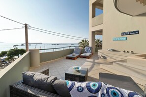 Outdoor spa tub - Elia Beach (Chania)