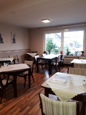 Daily buffet breakfast (EUR 6 per person)