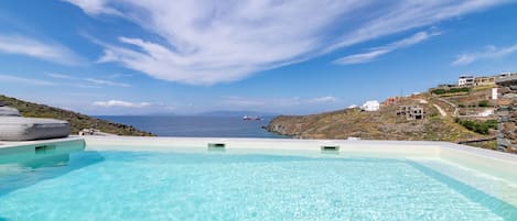 Selene Villa with Private Pool and Sea View | Alberca privada