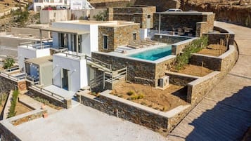 Villa Ouranos with Private Pool and Sea View