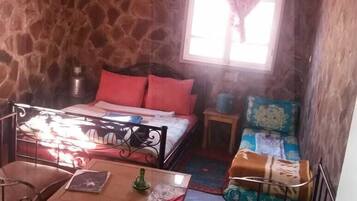 Double Room | Free WiFi, bed sheets