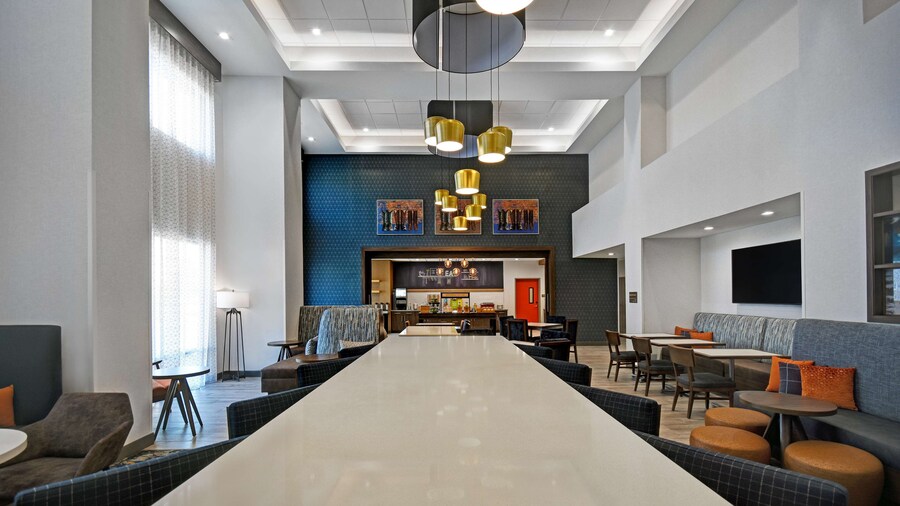 Hampton Inn Midland South