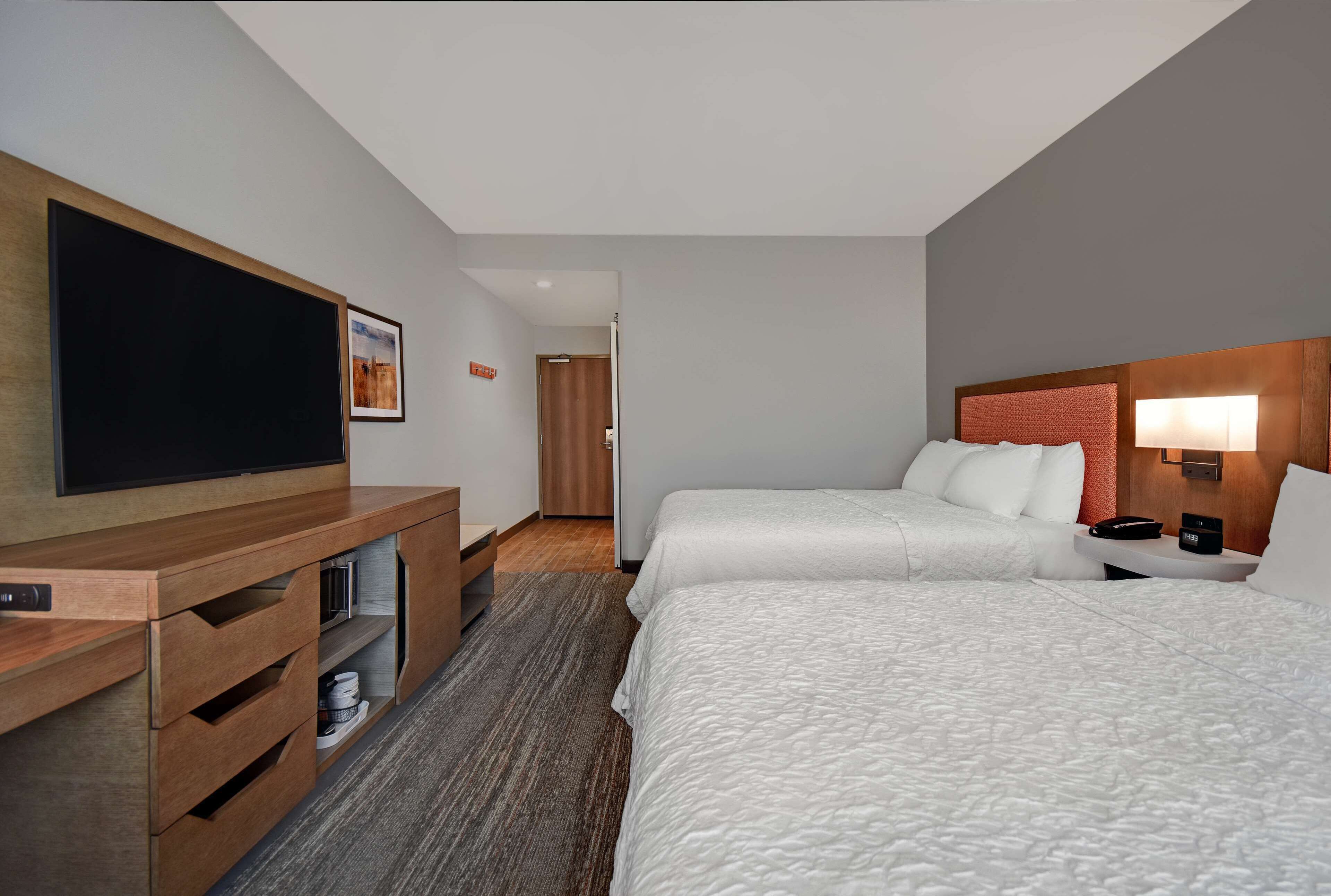 hypo-allergenic bedding, in-room safe, desk, laptop workspace