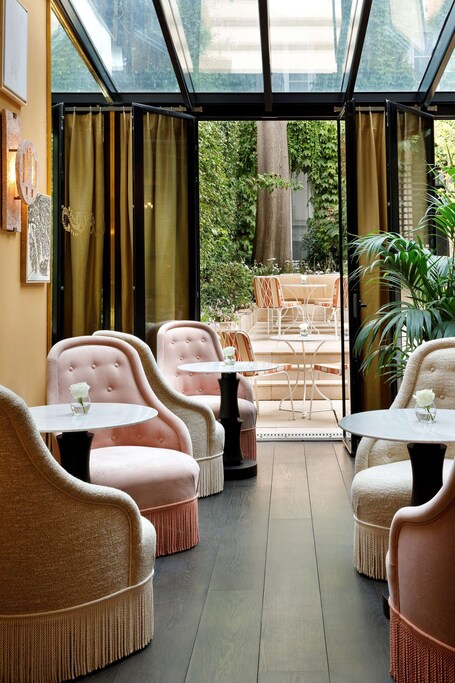 Le Belgrand Hotel Paris Champs Elysees, Tapestry by Hilton - Image 27