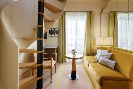 Le Belgrand Hotel Paris Champs Elysees, Tapestry by Hilton - Image 23
