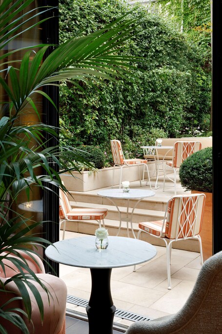Le Belgrand Hotel Paris Champs Elysees, Tapestry by Hilton - Image 15