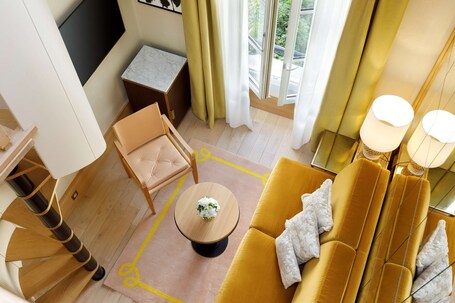 Le Belgrand Hotel Paris Champs Elysees, Tapestry by Hilton - Image 25