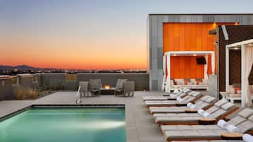 Outdoor pool, sun loungers