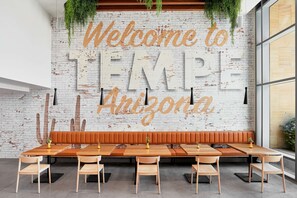 Daily cooked-to-order breakfast for a fee - Canopy by Hilton Tempe Downtown (Tempe)
