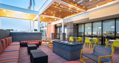 Home2 Suites by Hilton Roswell, NM