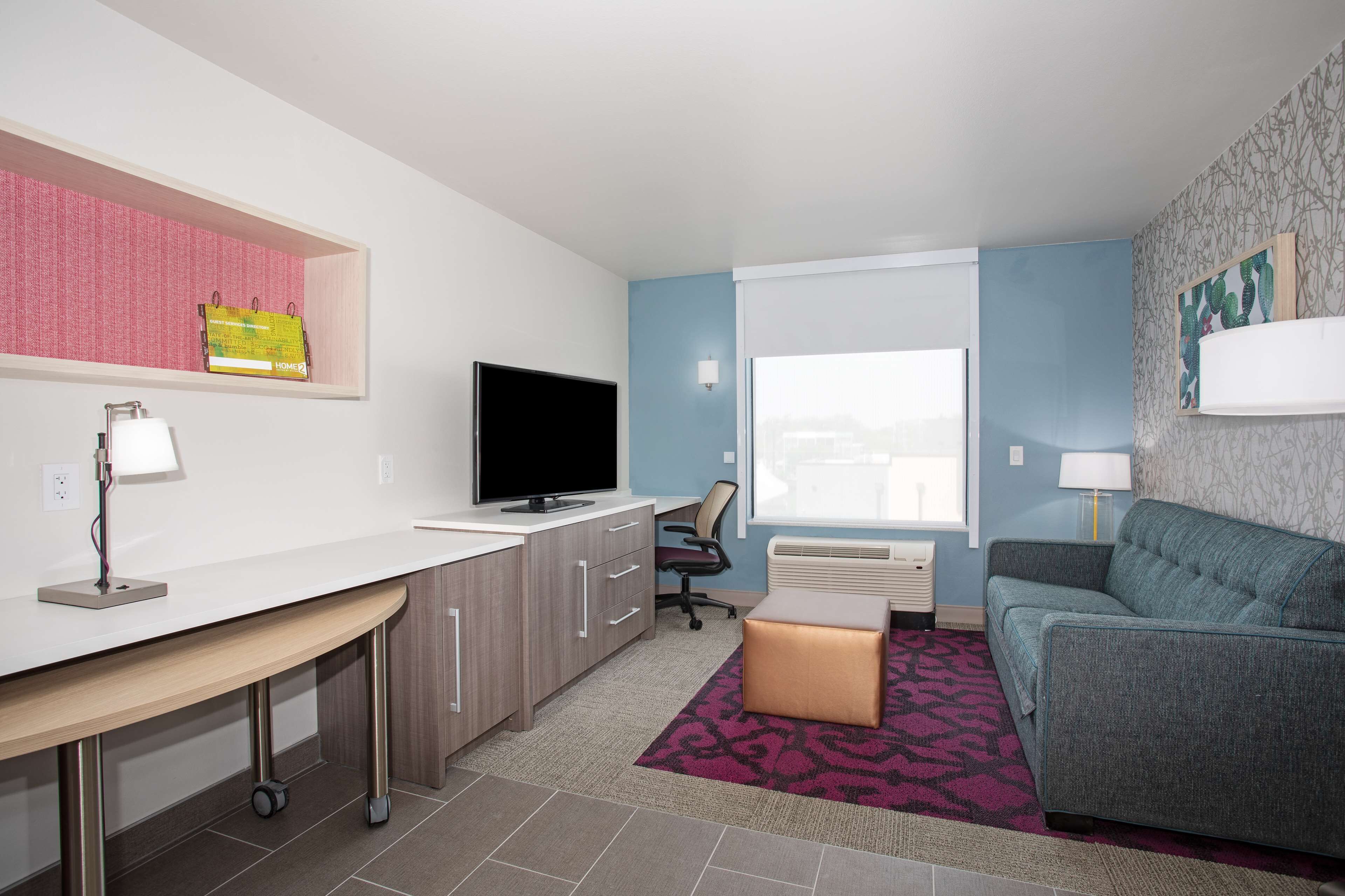 suite, 1 king bed, accessible, bathtub (mobility & hearing) | individually decorated, individually furnished, desk, laptop workspace