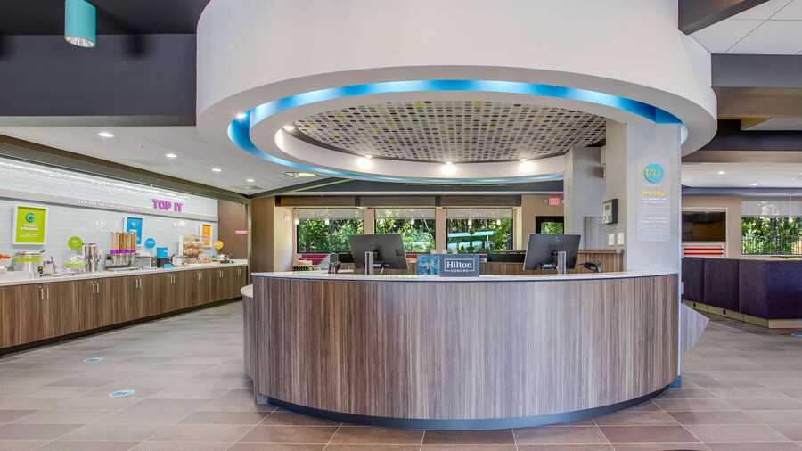 Tru by Hilton Saint Joseph