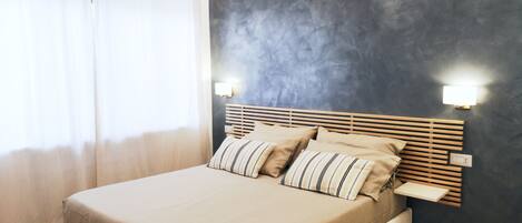 1 bedroom, in-room safe, iron/ironing board, free WiFi