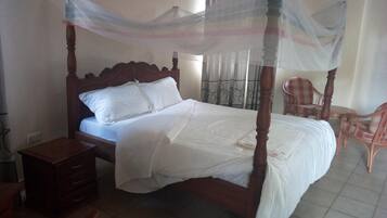 Desk, iron/ironing board, free WiFi, bed sheets