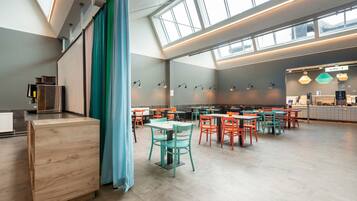 Daily buffet breakfast (DKK 97.00 per person)