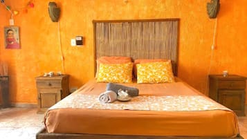 Habitación Confort, 1 cama King size | Decoración personalizada y muebles diferentes