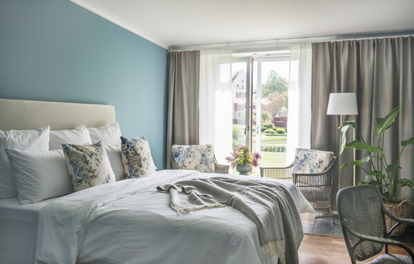 Deluxe dubbelrum | Sängtillbehör av högsta kvalitet och minibar