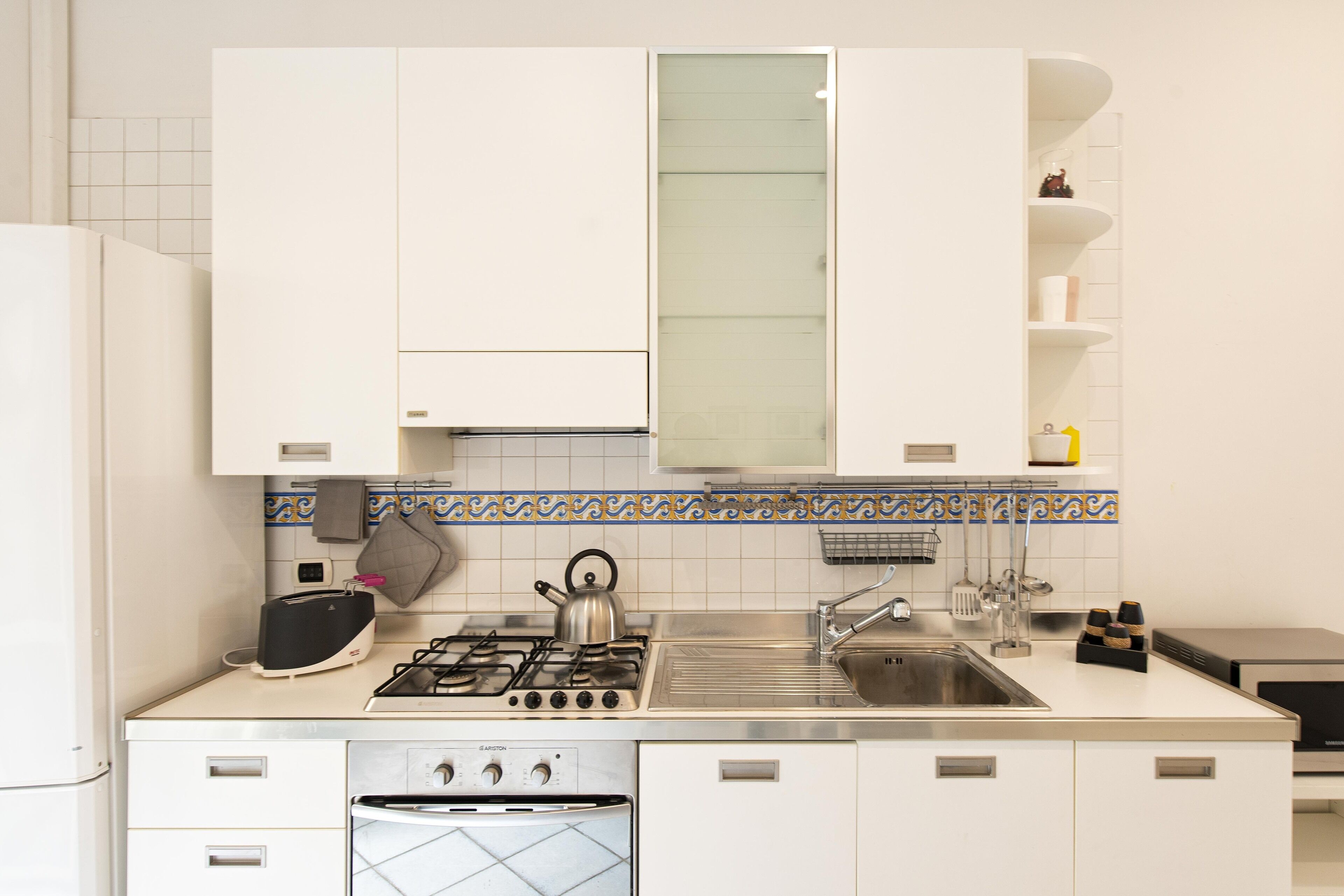 Residenza VIII | Eigene Küche | Großer Kühlschrank, Mikrowelle, Ofen, Herdplatte