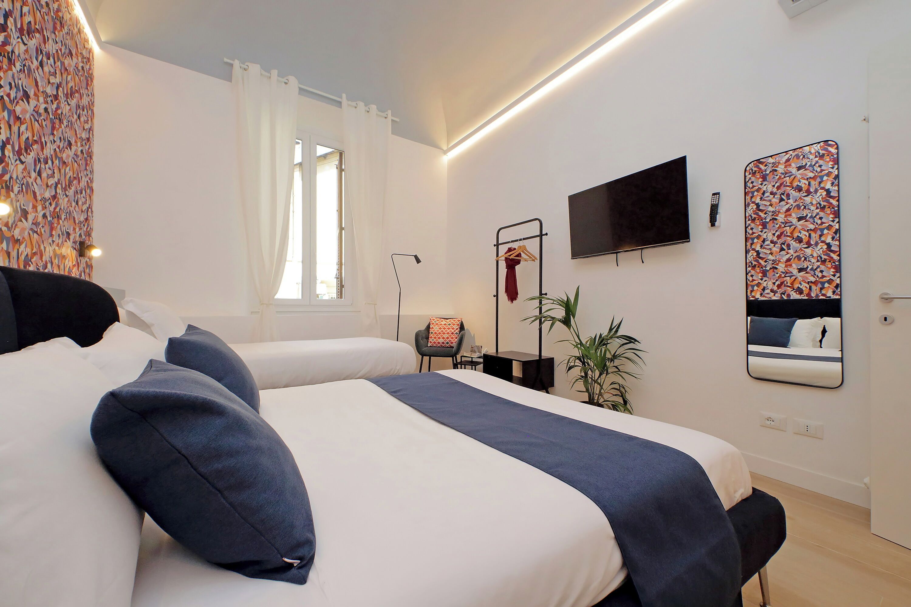 Greenfour Rome Apartment | เครื่องนอนระดับพรีเมียม, ผ้านวมขนเป็ด, ห้องเก็บเสียง, เตารีด/โต๊ะรีดผ้า