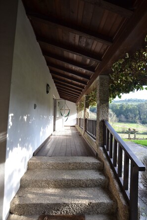 Porch - Casas de Pindela (Vila Nova de Famalicao)