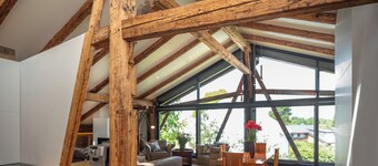 5-star Gut Stohrerhof on Lake Ammersee with 1,000 m² garden for up to 15 people