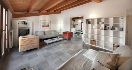 La Mancina is just 150 meters away from the main beaches of Marina di Ragusa