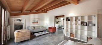 La Mancina is just 150 meters away from the main beaches of Marina di Ragusa