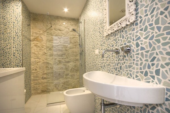Dusche, Bidet
