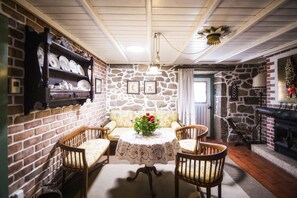 Comfort Cottage, 2 Bedrooms | Living area | Flat-screen TV, fireplace - Casa do Tamanqueiro (Ponte de Lima)