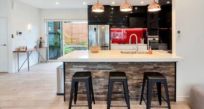 Elegant and Stylish Retreat in Leafy Epsom