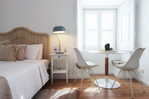 Standard Double Room (King) | Minibar, desk, soundproofing, free cribs/infant beds