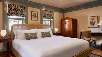 Luxe driepersoonskamer | Lakens van Egyptisch katoen, luxe beddengoed, pillowtop-bedden