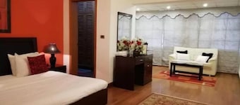Carnations Suites - Luxury Rooms in the heart of Islamabad!!