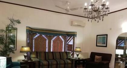 Carnations Suites - Luxuszimmer im Herzen von Islamabad !!
