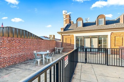 LUXURY CUSTOM Penthouse in the CENTER of Downtown Auburn