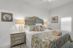 Iron/ironing board, WiFi, bed sheets, wheelchair access