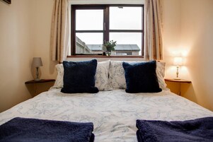 3 habitaciones, tabla de planchar con plancha y wifi gratis 