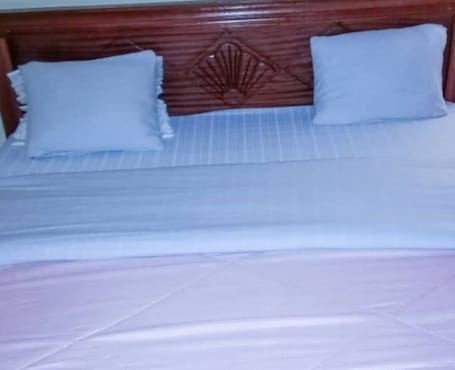 Classic Room | Iron/ironing board, free WiFi, bed sheets