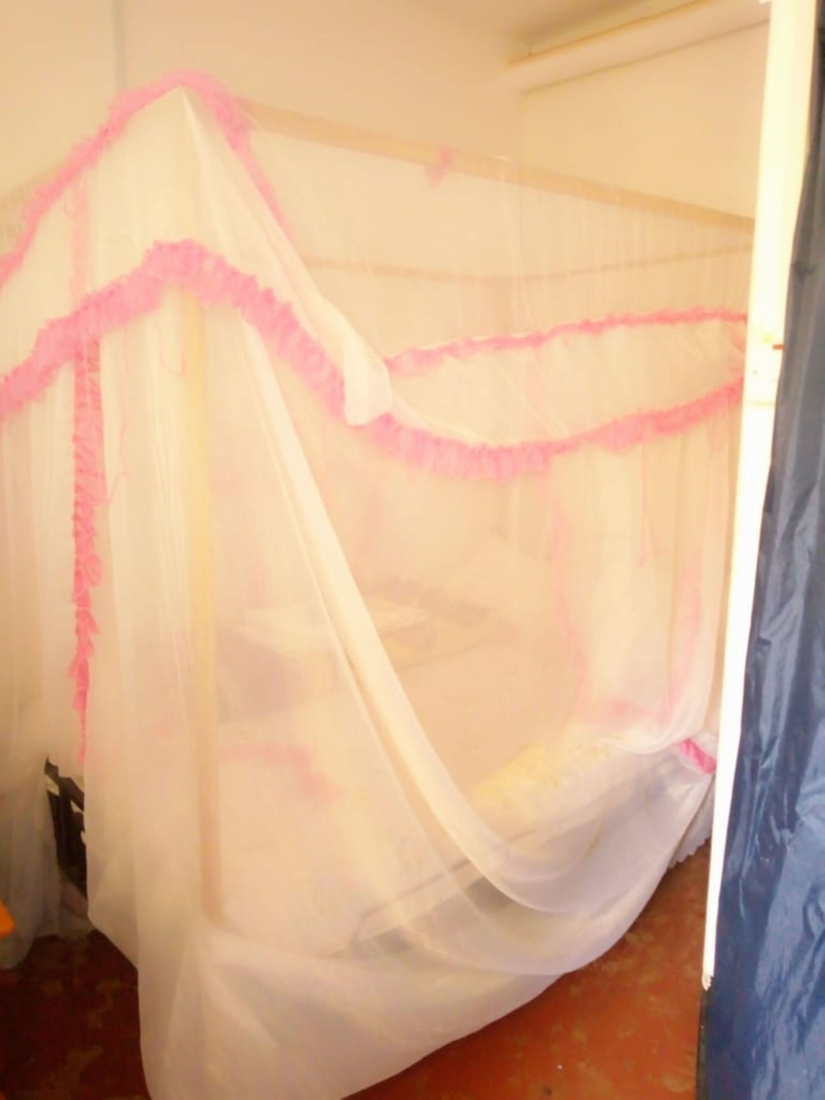 Double Room | Free WiFi, bed sheets