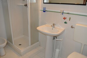 Shower, bidet