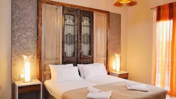 Apartment, 3 Bedrooms | 3 bedrooms, soundproofing, free WiFi, bed sheets