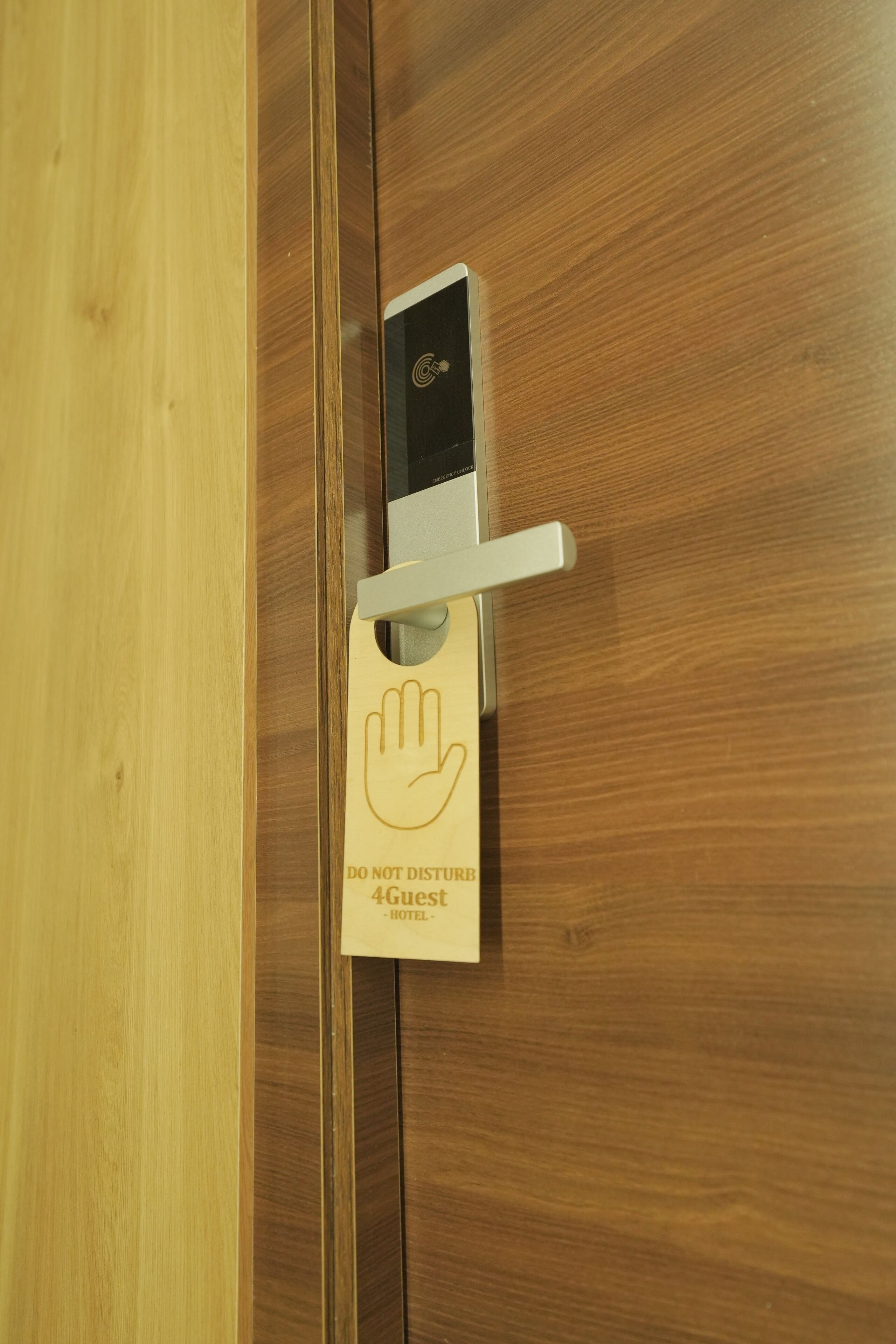 1 bedroom, premium bedding, memory-foam beds, minibar