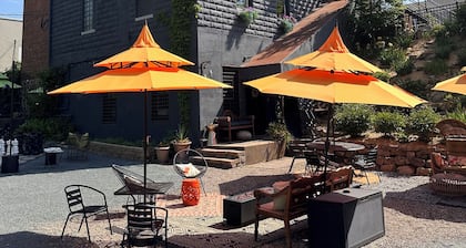 Romantic Copper ROOM at historic 123 S Washington