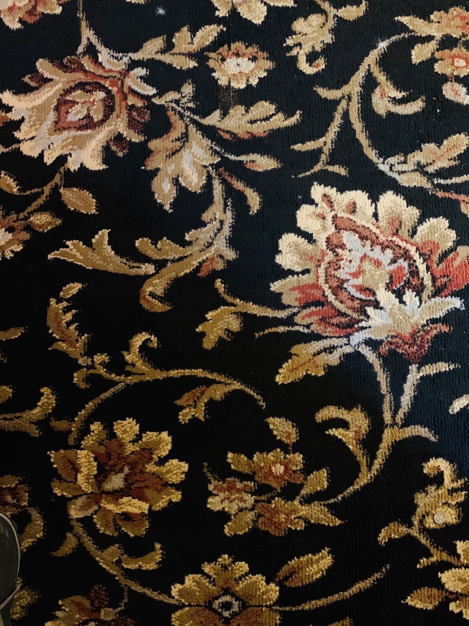 Een detail van een bloemenprint op stof.