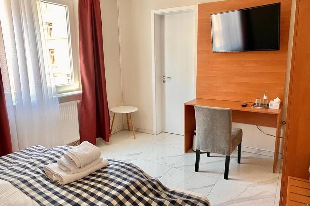 Hotel Emiliana am Bahnhof