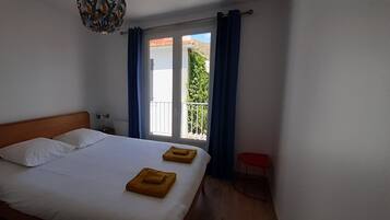 2 chambres, fer et planche Ă repasser, Wi-Fi gratuit, draps fournis