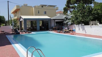 Piscina stagionale all'aperto